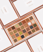 O.TWO.O EYE ESSENCE PALETTE (28 COLORS EYESHADOW)