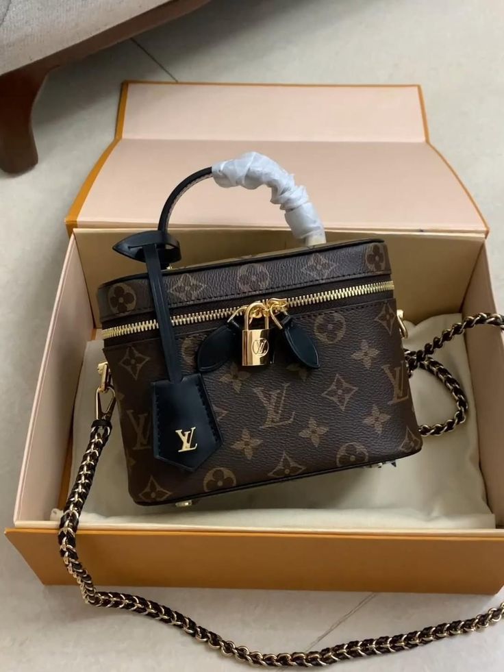 Louis Vuitton Reverse Monogram Vanity Chain Pouch Beige Brown with Box Packaging