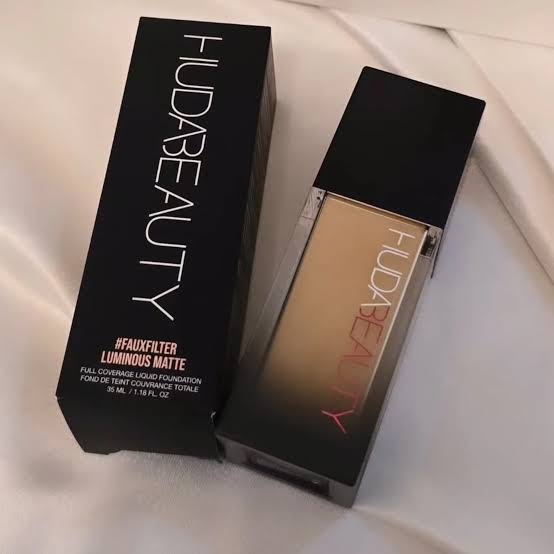 Hudabeauty #Fauxfilter Luminous Matte Foundation