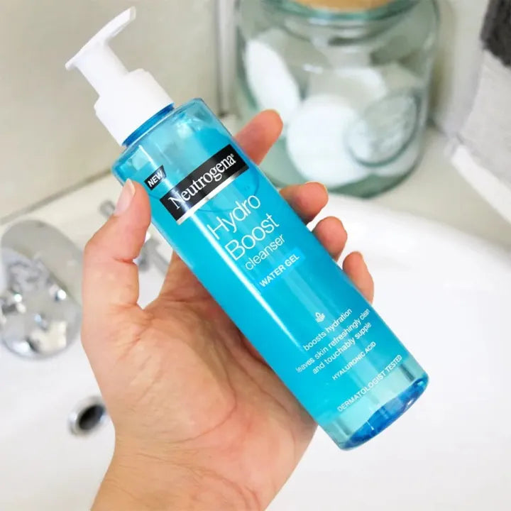 𝖭𝖾𝗎𝗍𝗋𝗈𝗀𝖾𝗇𝖺 𝖧𝗒𝖽𝗋𝗈 𝖡𝗈𝗈𝗌𝗍 Cleanser 𝖶𝖺𝗍𝖾𝗋 𝖦𝖾𝗅 Normal to Dry Skin 200𝗆𝗅