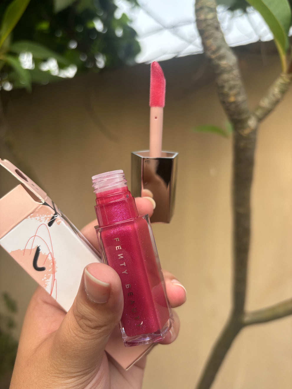 Fenty Beauty Gloss Bomb Universal Lip Luminizer | Hydrating High-Shine Lip Gloss
